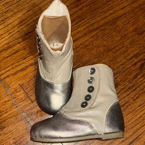 SIAO Mimi leather upper Stylish Silver and Cream Button Boots